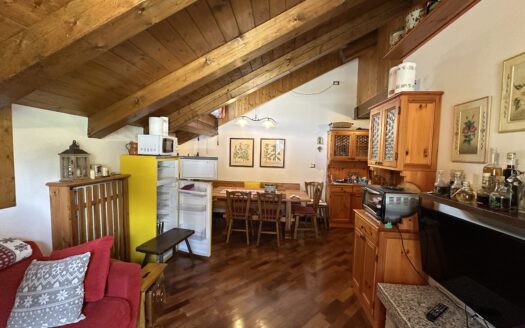 Appartamento su due piani in vendita in Borgata Granvilla